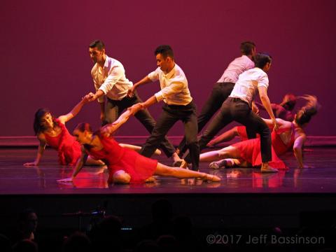 Dancers in the Missouri Contemporary Ballet
